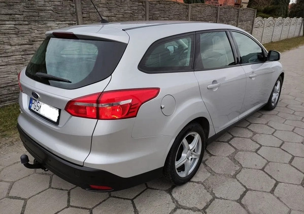 Ford Focus cena 28600 przebieg: 286998, rok produkcji 2015 z Gostyń małe 121